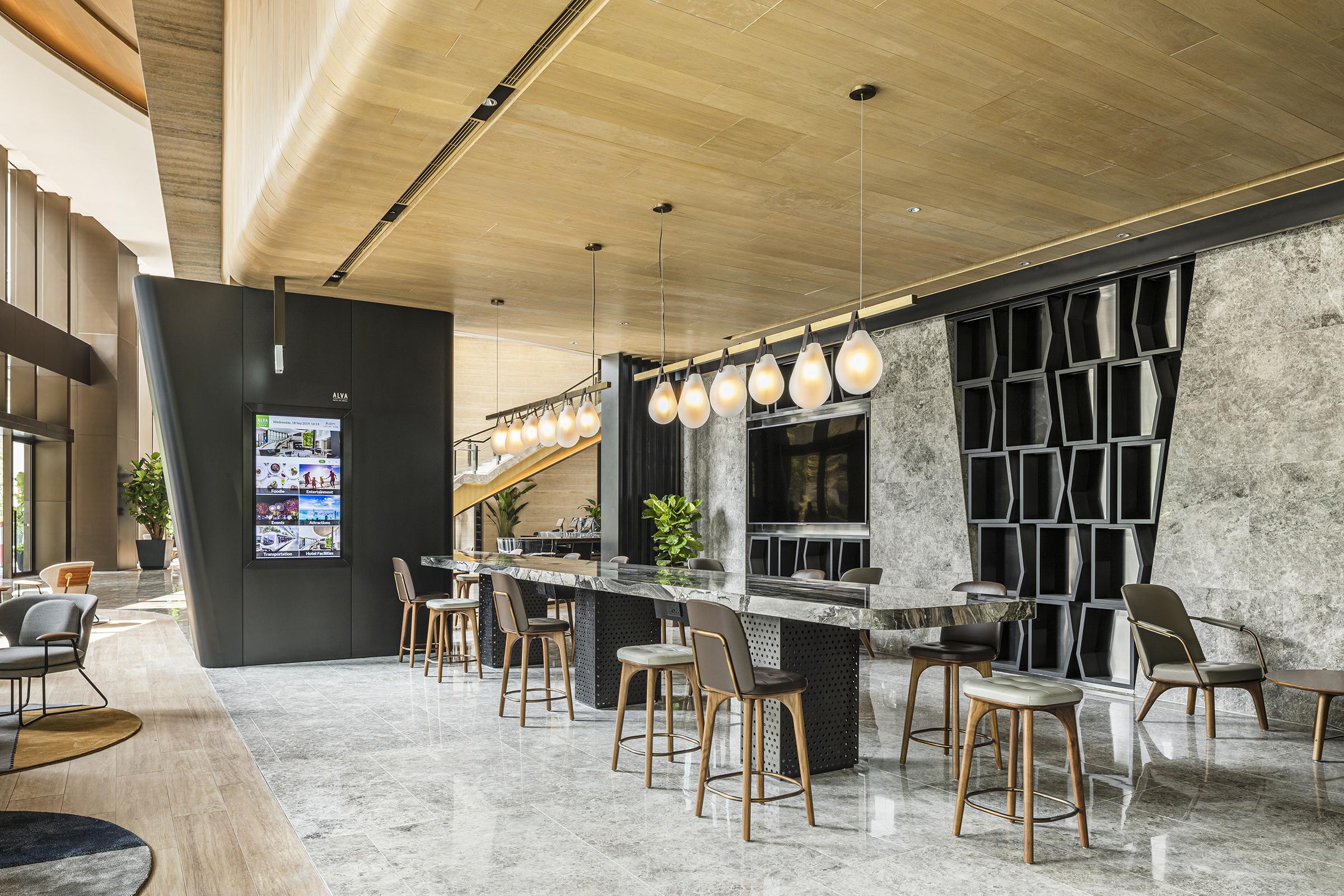Alva Hotel By Royal Hong Kong Esterno foto The lounge at the airport